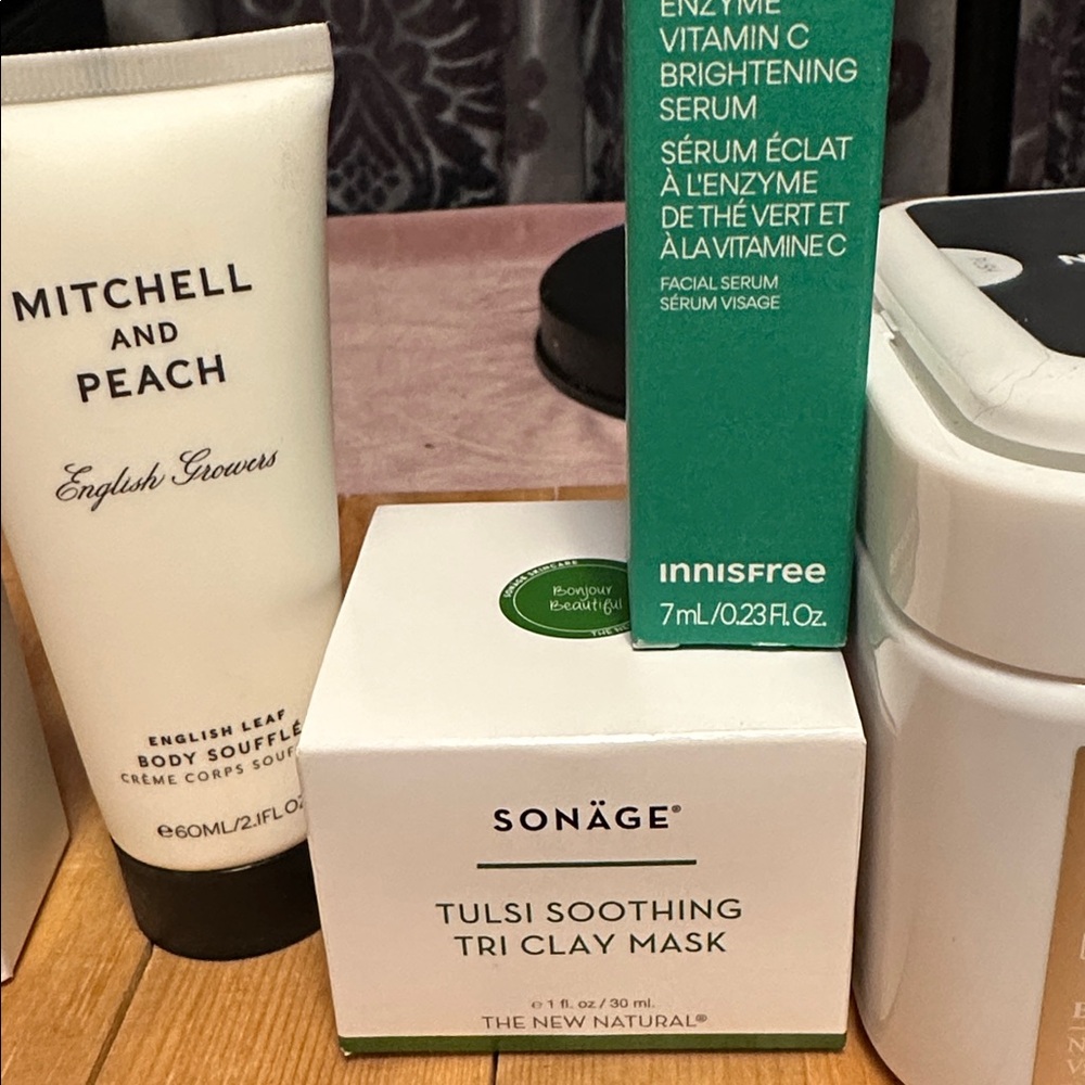 Sonage and Obagi assorted skin care. - Picture 4 of 6